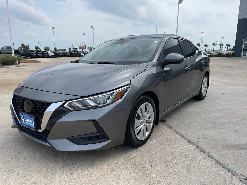 Used 2022 Gray Nissan S image 3