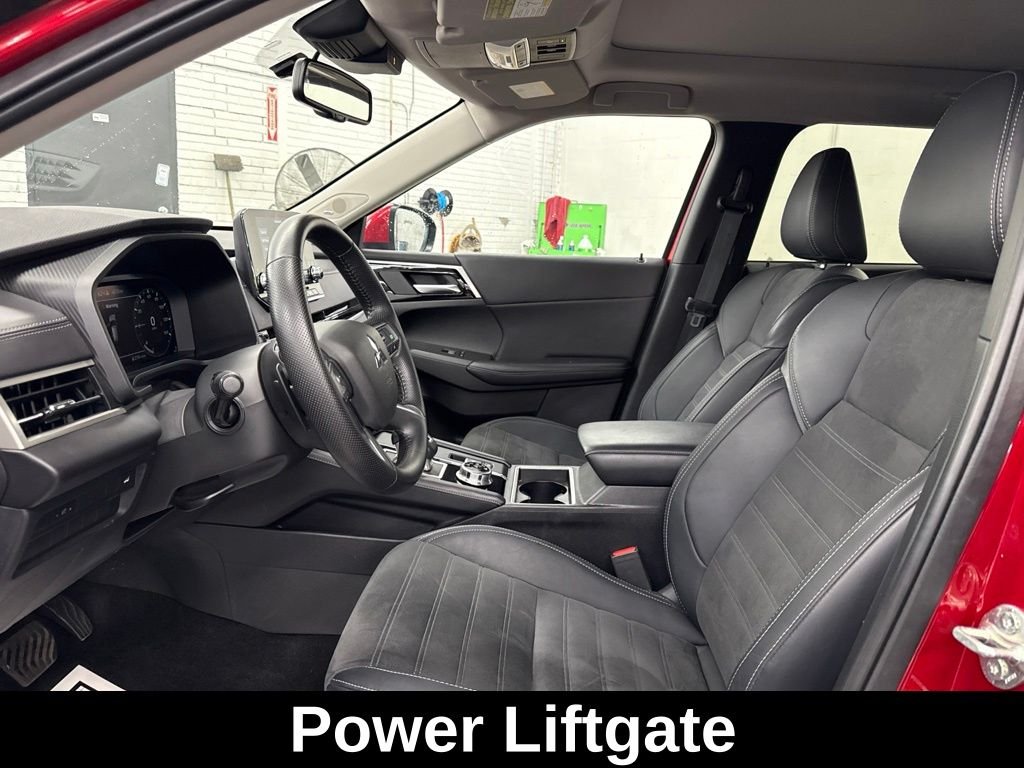 Used 2024 Red Mitsubishi SE image 9