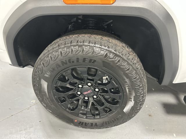 2026 GMC Canyon Elevation - Photo 18