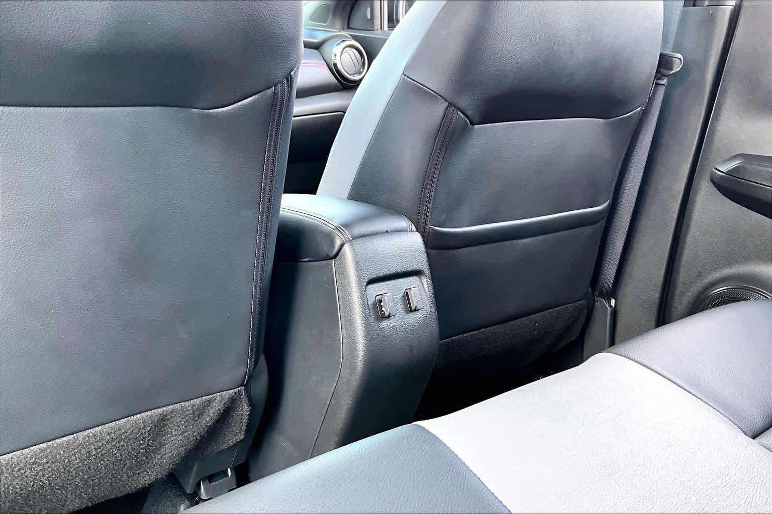 Used 2023 Boulder Gray Pearl Nissan SR image 34
