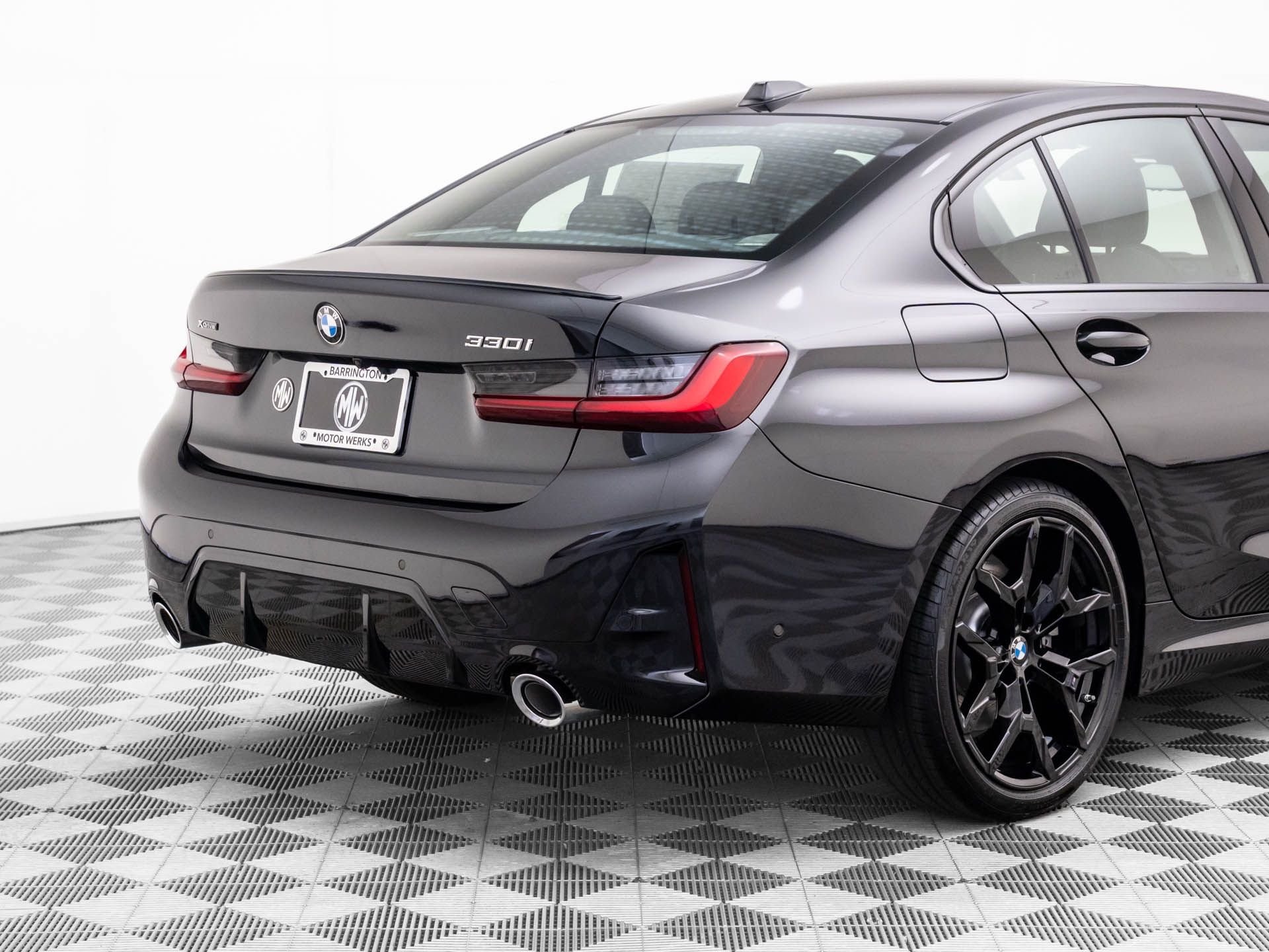 New 2026 Black Sapphire Metallic BMW 330i xDrive image 35