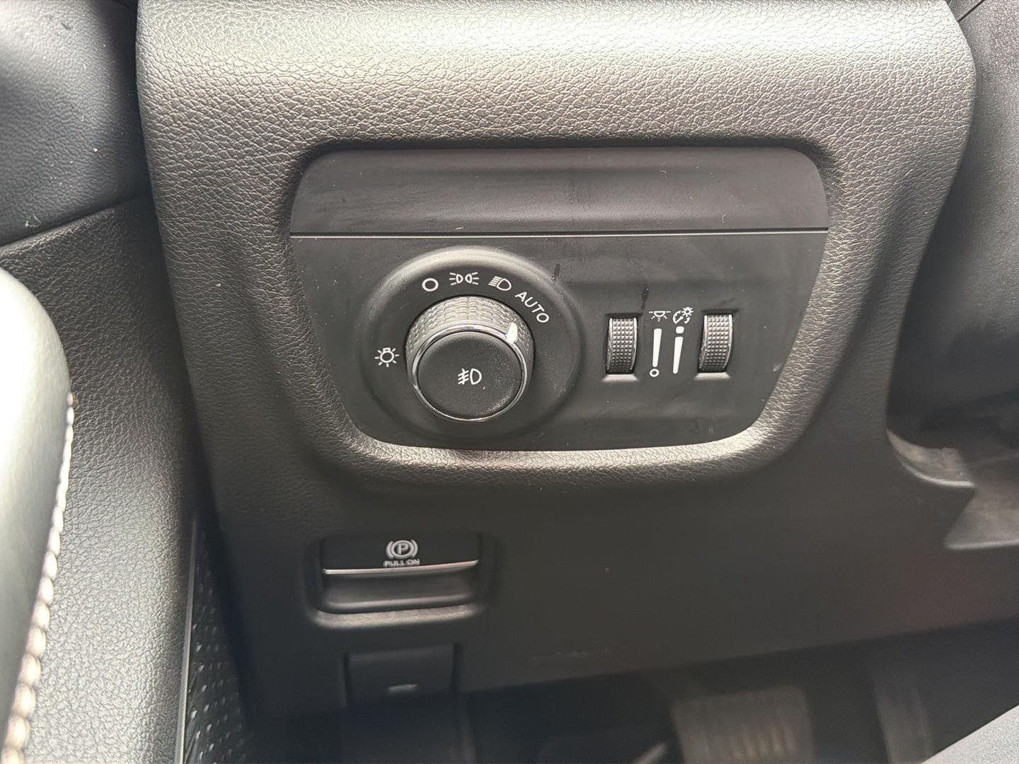 Used 2021 Bright White Clearcoat Jeep Limited image 16