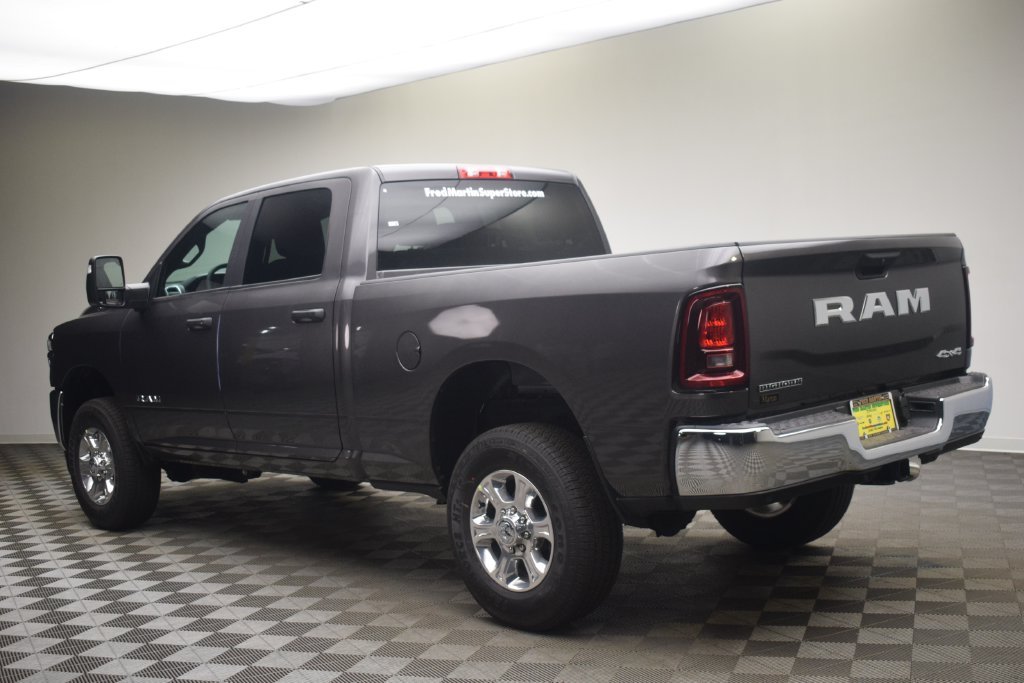 New 2026 Granite Crystal Metallic Clear-Coat Exterior Paint RAM Big Horn image 11