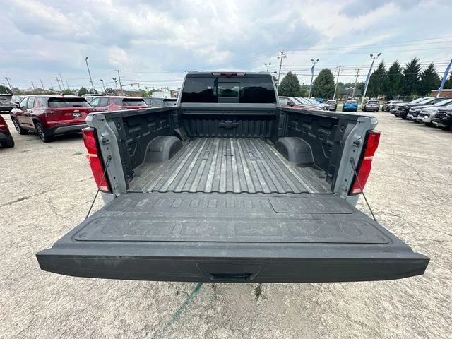 Used 2025 Gray Chevrolet ZR2 image 29