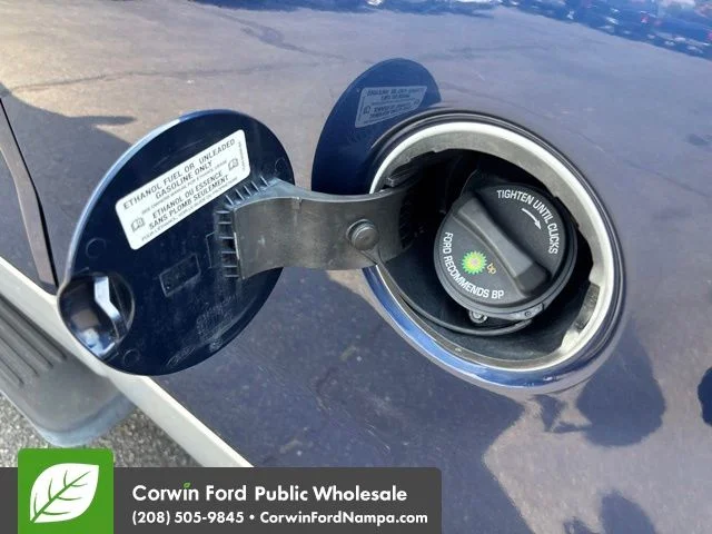 Used 2007 Blue Ford  image 10