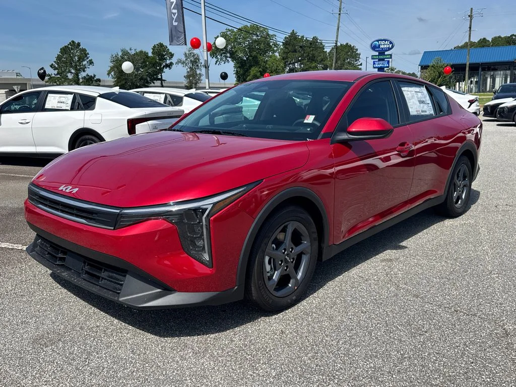 New 2026 Currant Red Kia LXS image 7