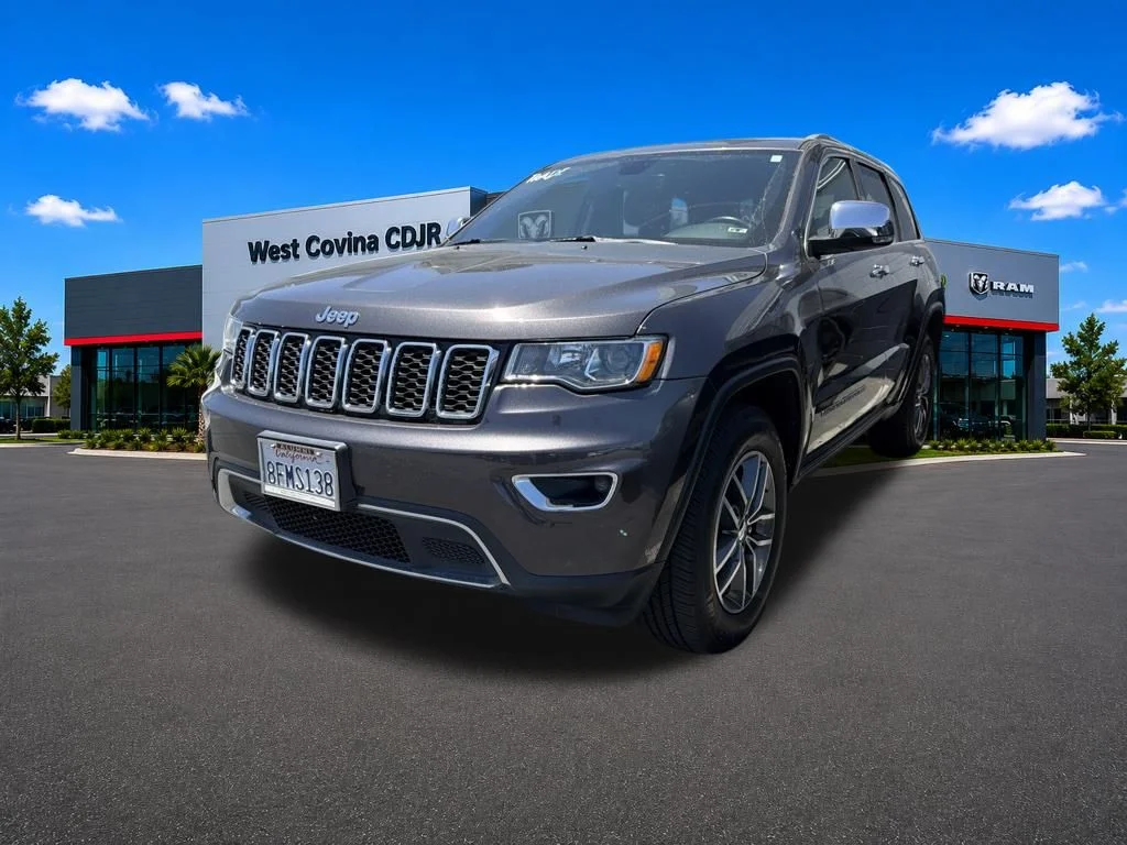 Used 2018 Gray Jeep Limited image 3