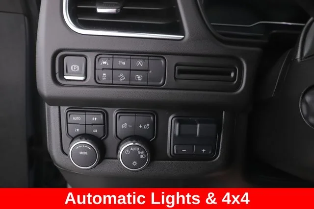 Used 2024 Silver Chevrolet Z71 image 21