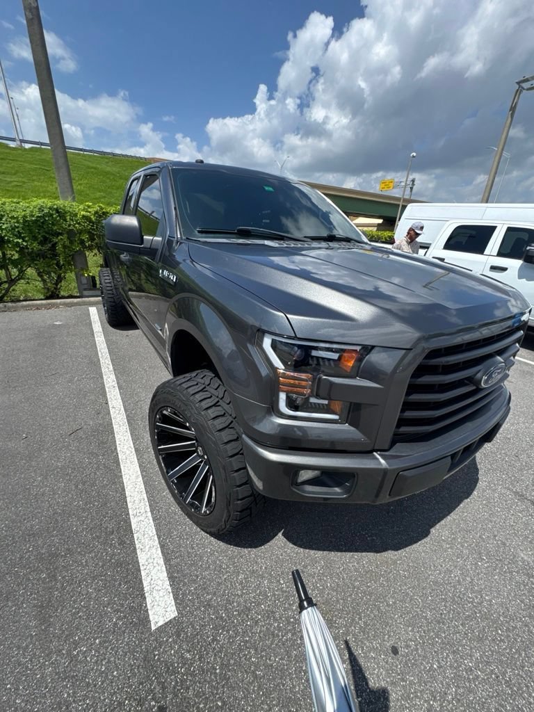 Used 2017 Gray Ford XL image 5