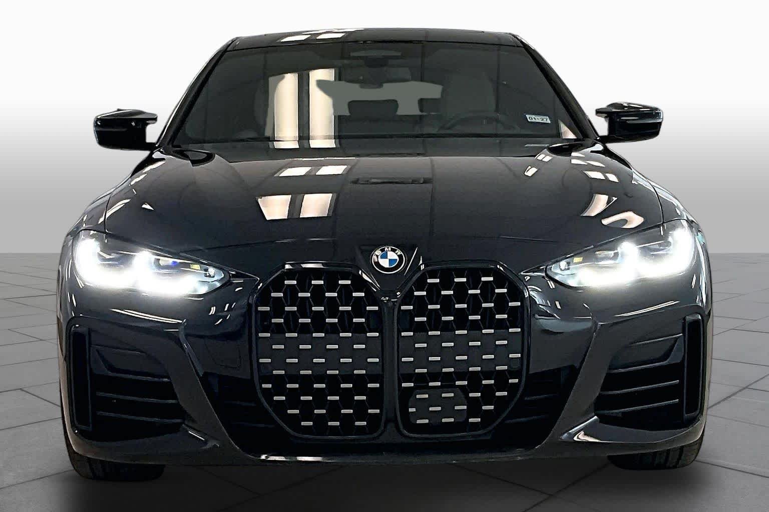 Used 2024 Black Sapphire Metallic BMW M440i image 3