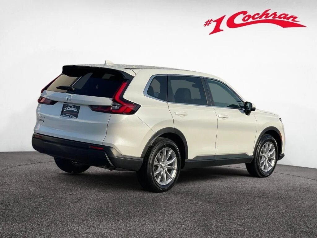 Used 2024 Platinum White Pearl Honda EX image 27