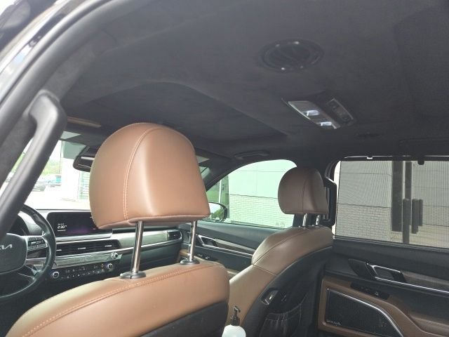 Used 2022 Black Kia SX image 8