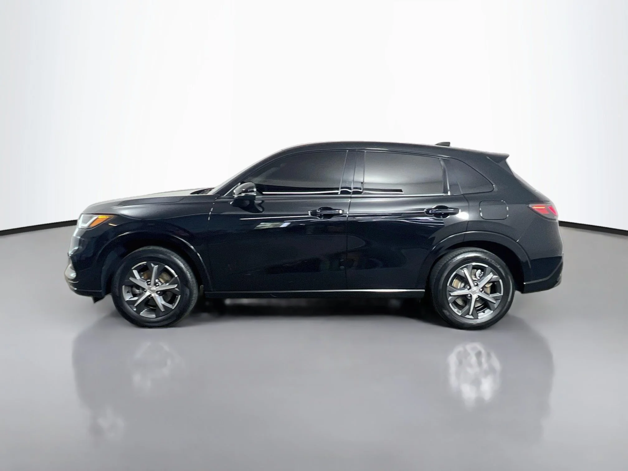 Certified Used 2025 Crystal Black Pearl Honda AWD EX-L image 29