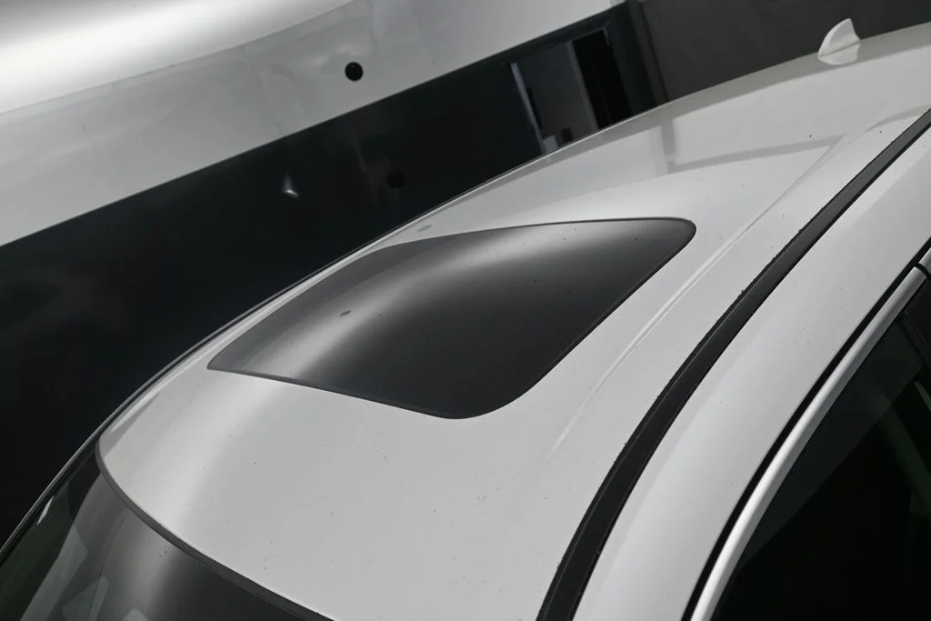 New 2026 Platinum White Pearl Honda EX image 13