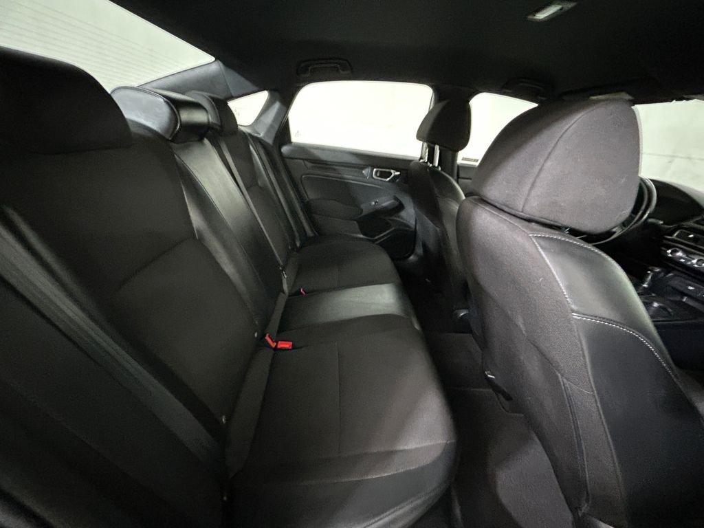 Used 2023  Honda Sport image 17