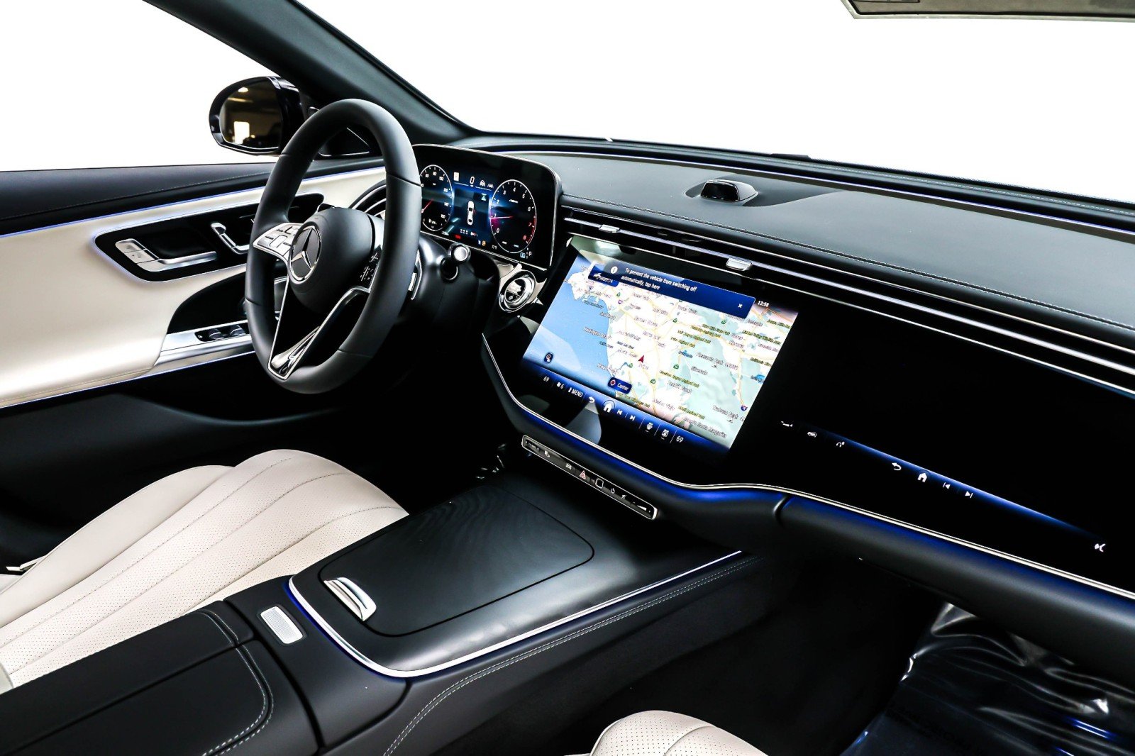 New 2026 Verde Silver Metallic Mercedes-Benz E 350 RWD Sedan image 5