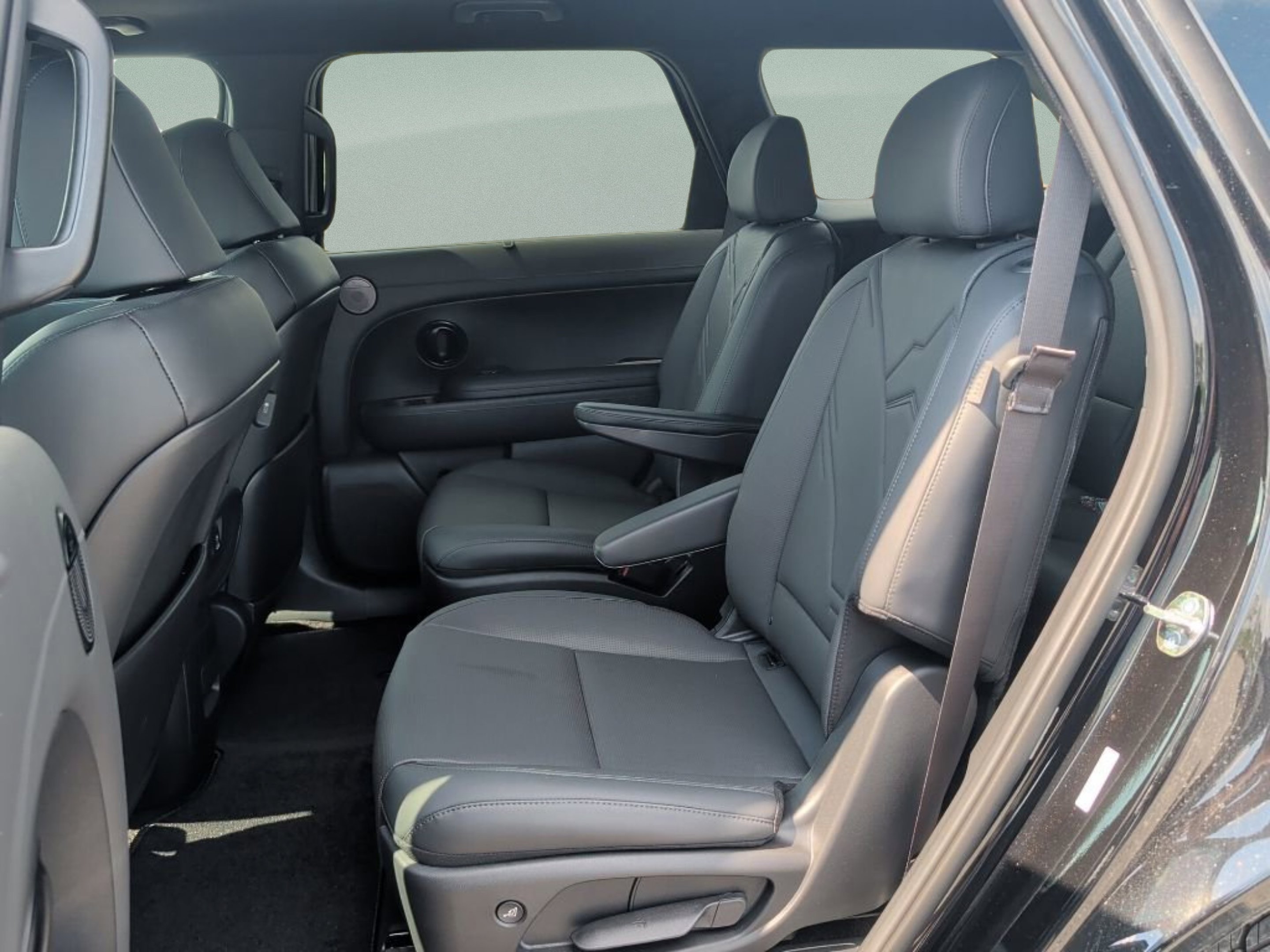 New 2026 Abyss Black Pearl Hyundai XRT Pro image 32