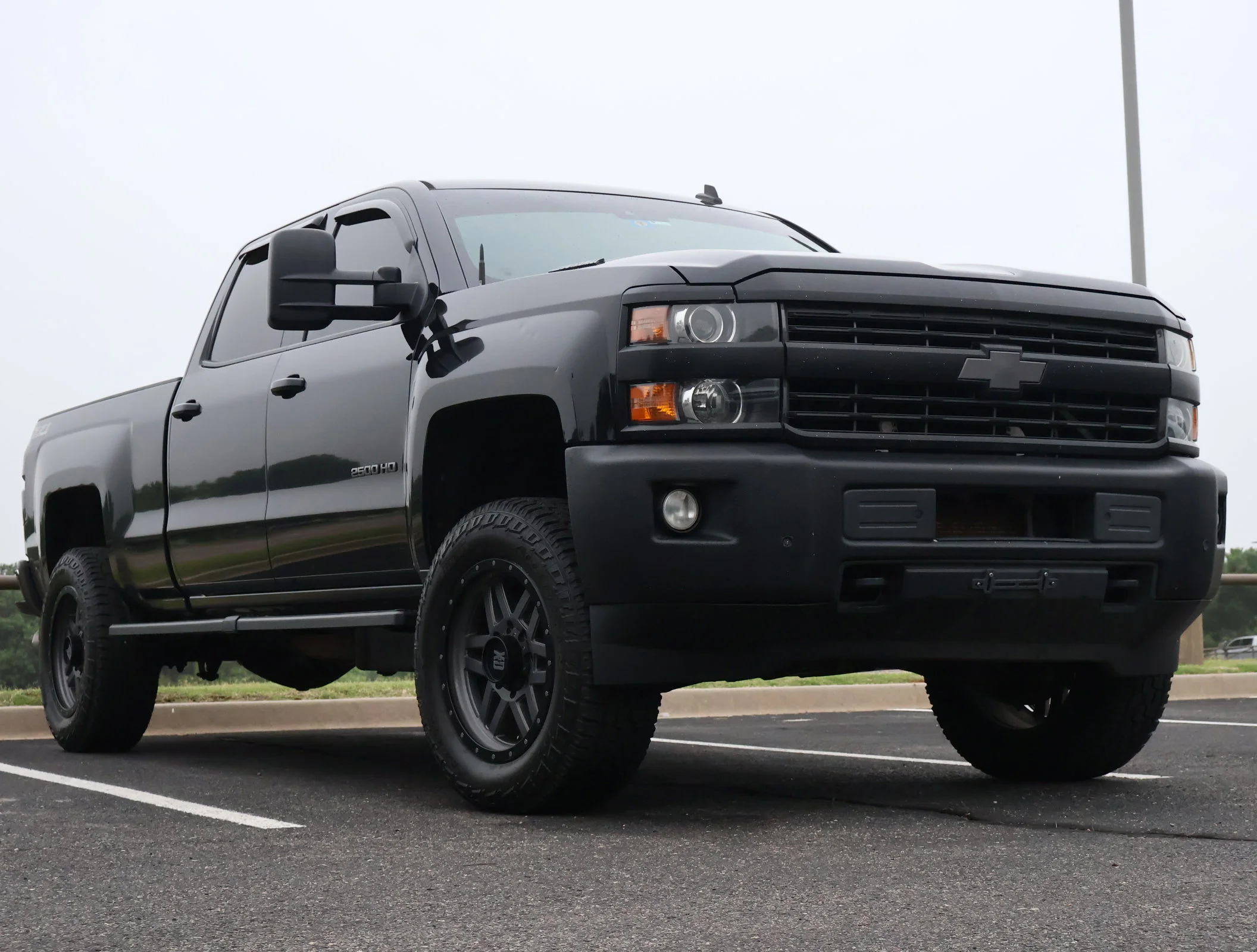2015 Chevrolet Silverado HD LTZ 4WD Crew Cab Standard Box's photo