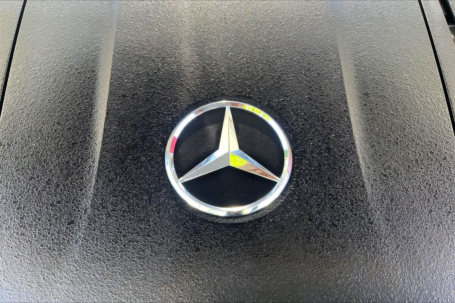 Certified Used 2026 Polar White Mercedes-Benz GLC 300 image 30