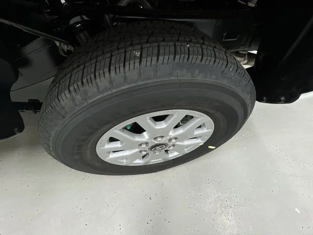 2026 Toyota Tacoma SR5 - Photo 29