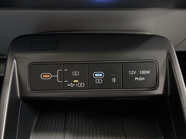 New 2026 Black Hyundai SEL Premium AWD image 22