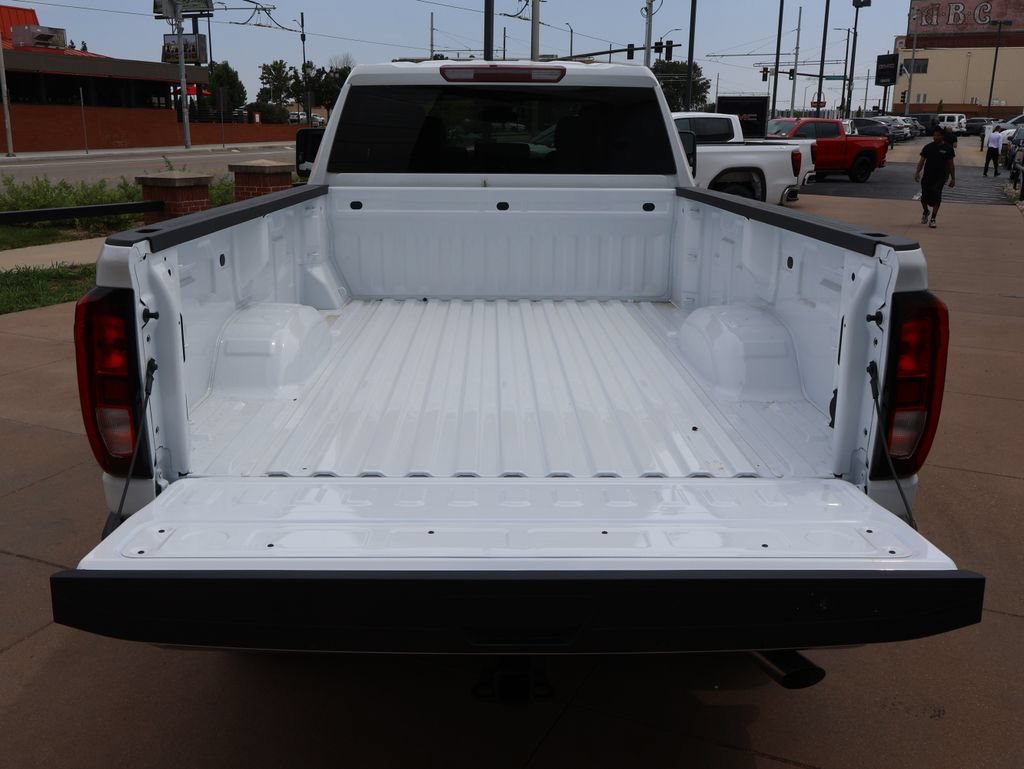 2026 GMC Sierra 3500HD Pro - Photo 15
