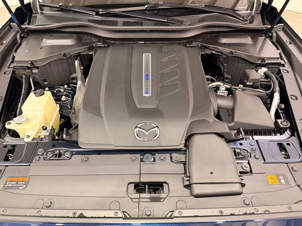 Used 2024 Blue Mazda Preferred image 6