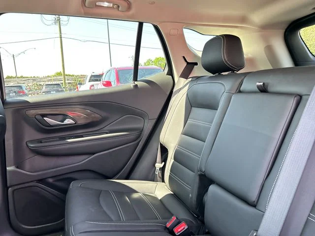 Used 2023 Sterling Metallic GMC Denali image 17