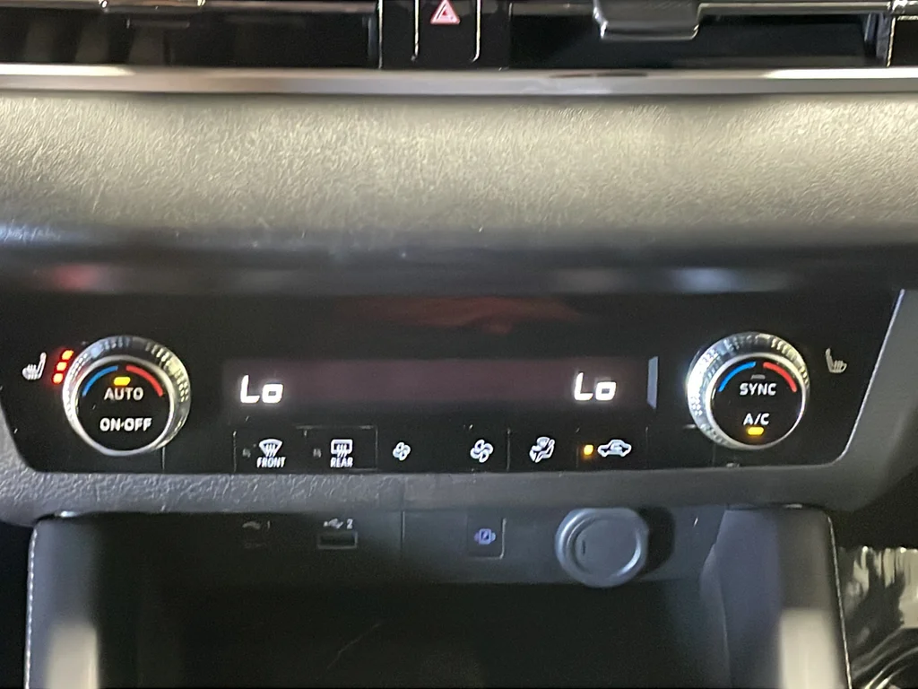 Used 2024 Gray Mitsubishi SE image 21