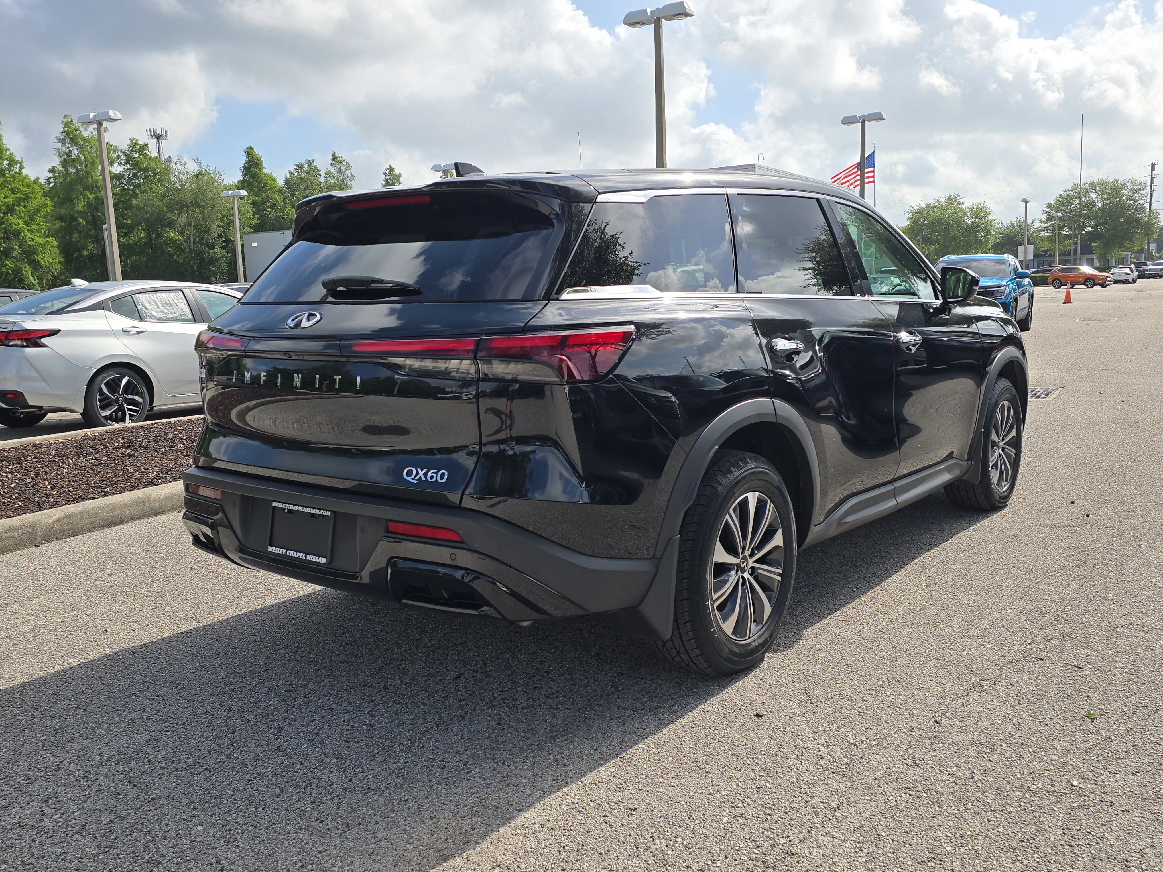 Used 2023 Mineral Black INFINITI PURE image 8