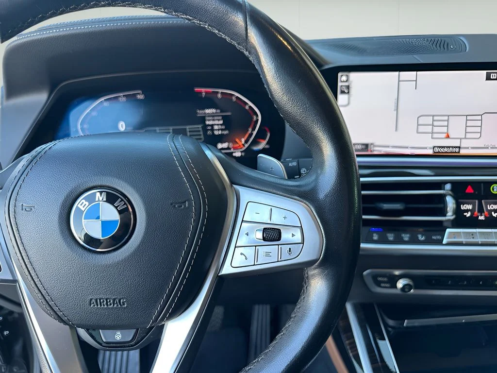 Used 2019 Dark Graphite Metallic BMW xDrive40i image 17