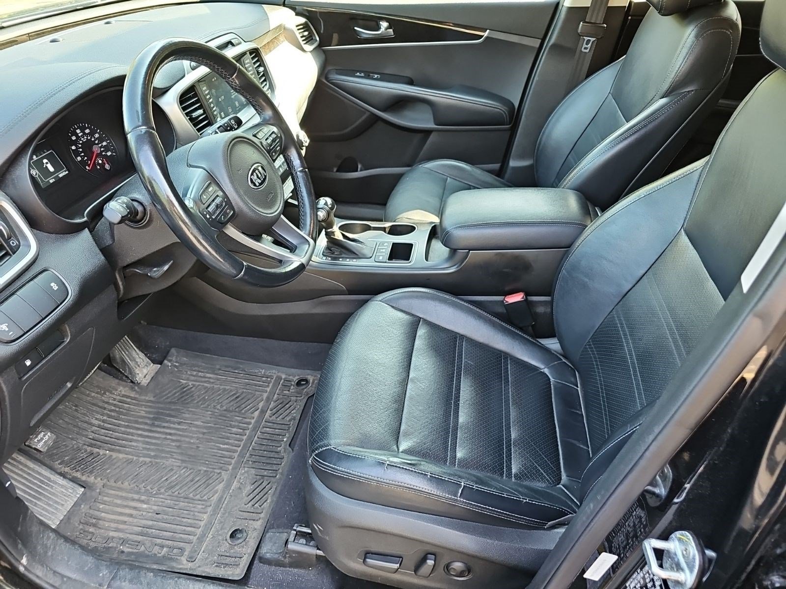 Used 2017 Ebony Black Kia LX image 17