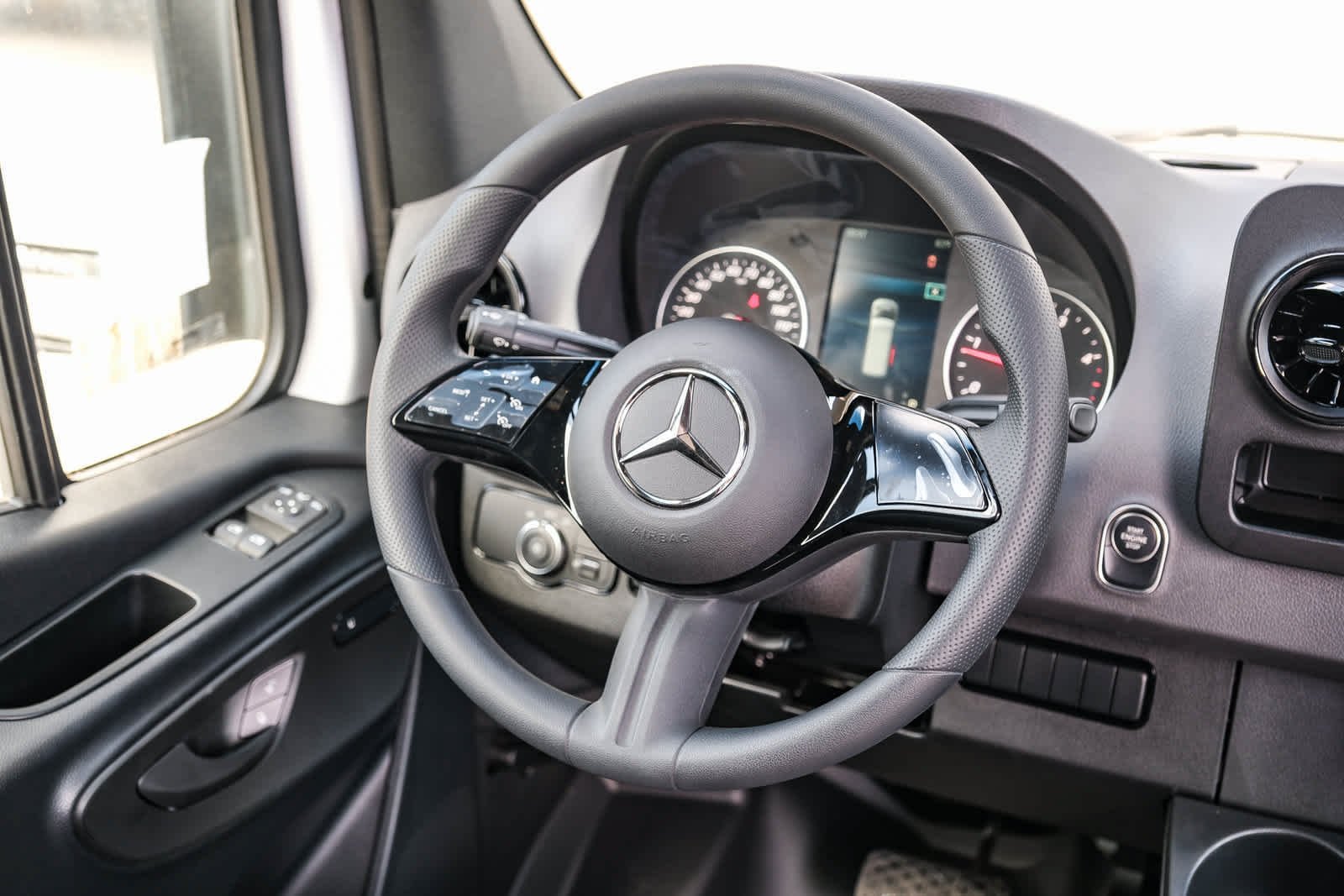New 2025 Arctic+White Mercedes-Benz Cargo 144WB High Roof RWD 2.0L I4 Diesel Turbo SO image 36