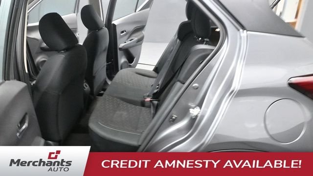 Used 2024 Gray Nissan SV image 17