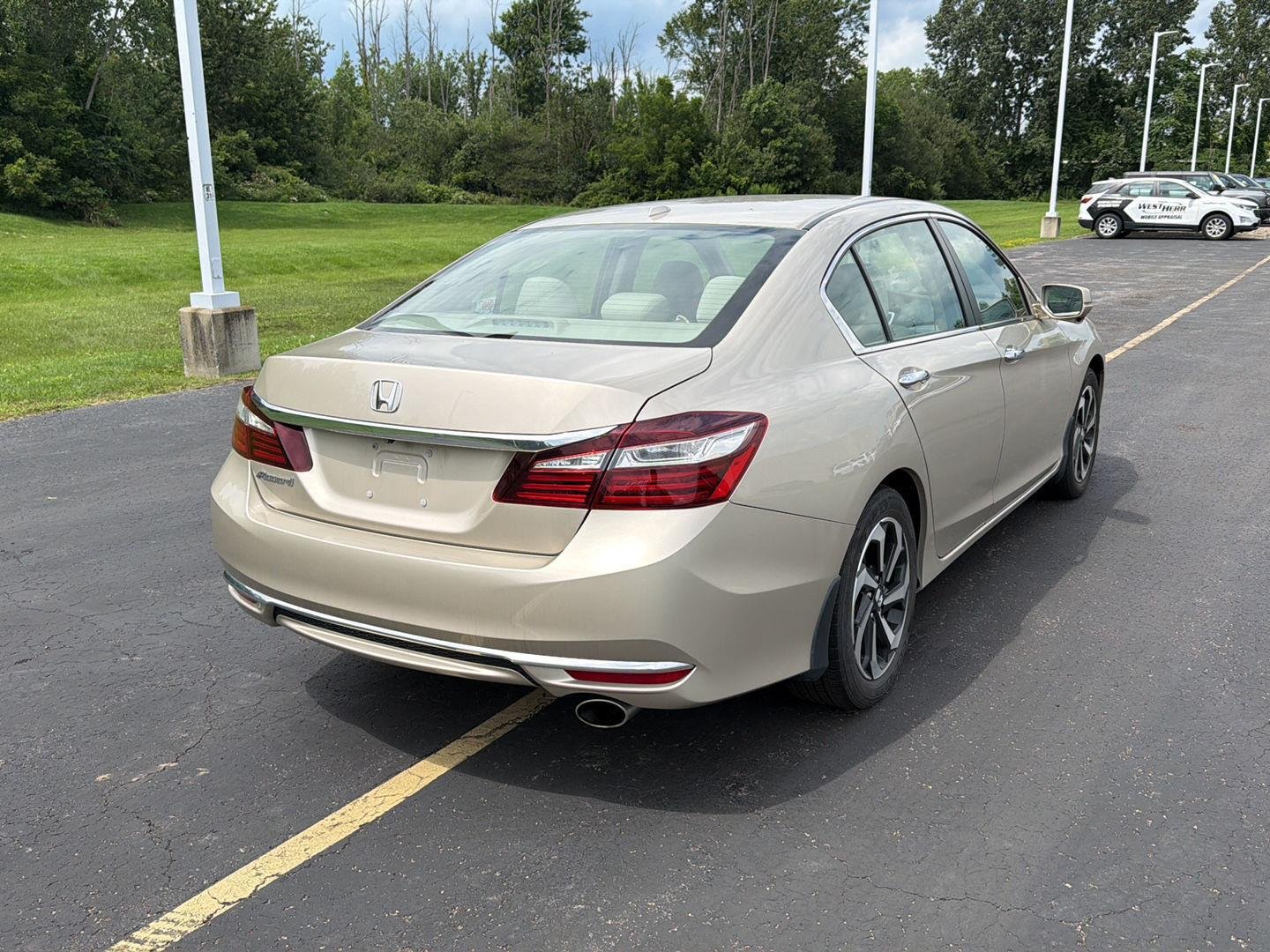 Used 2017 Modern Steel Metallic Honda EX image 6