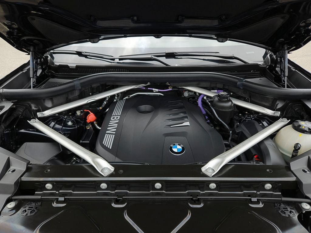 Used 2024 Carbon Black Metallic BMW sDrive40i image 23