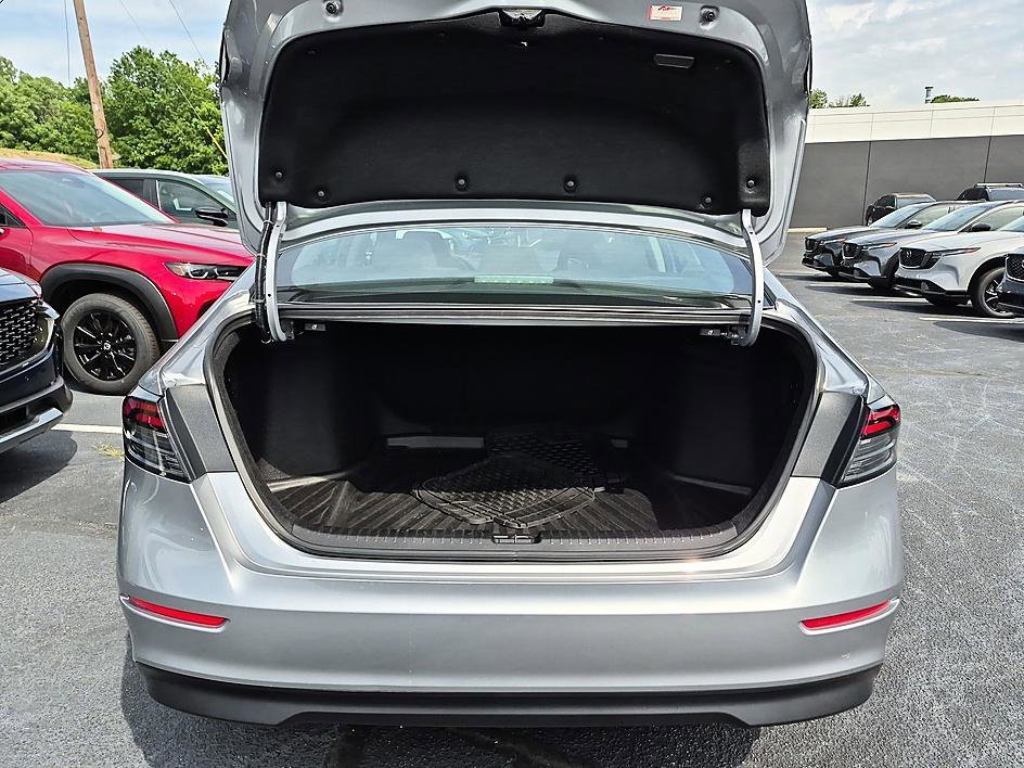 Used 2023 Lunar Silver Metallic Honda EX image 31