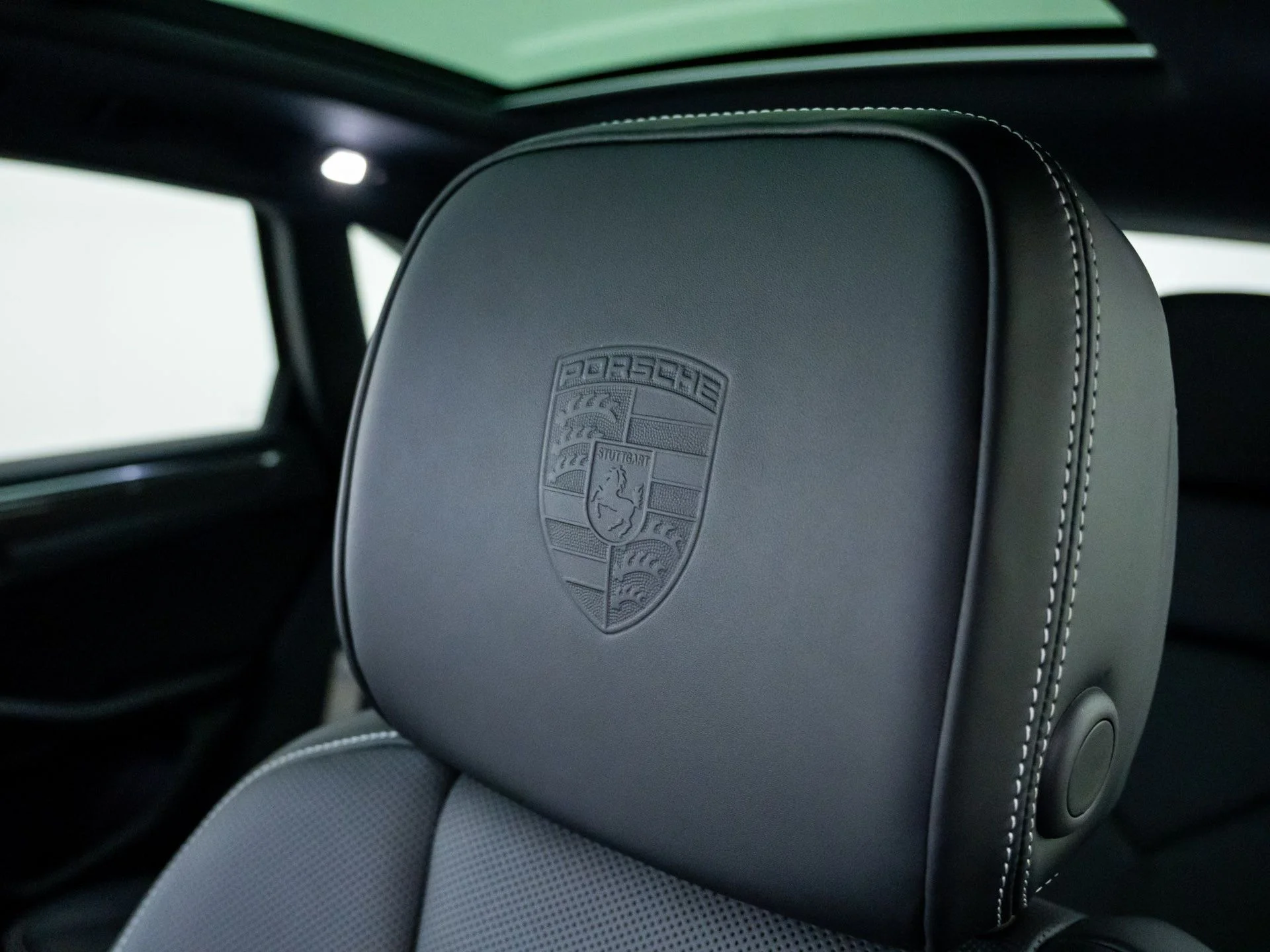 New 2026 Black Porsche S image 38