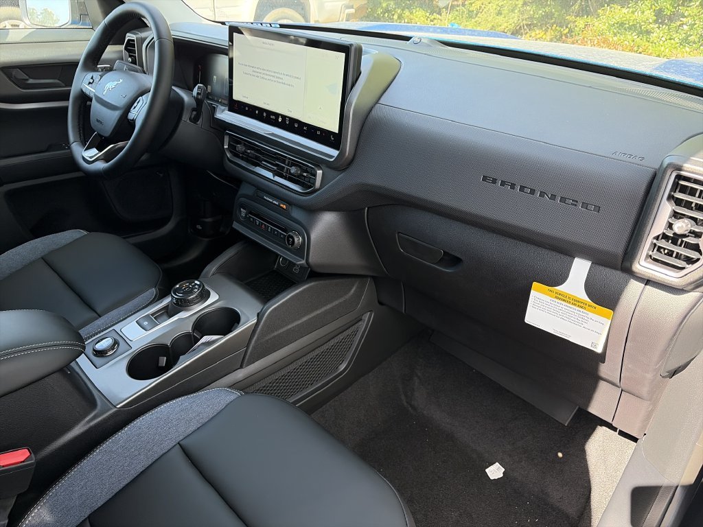New 2026 Velocity Blue Metallic Ford Outer Banks® image 32