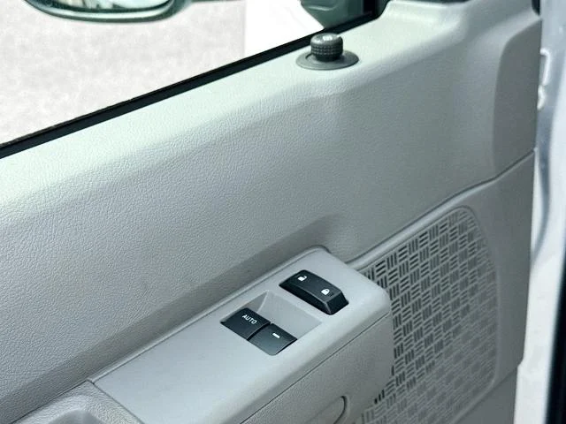 New 2026 Oxford White Ford E-450 DRW image 44