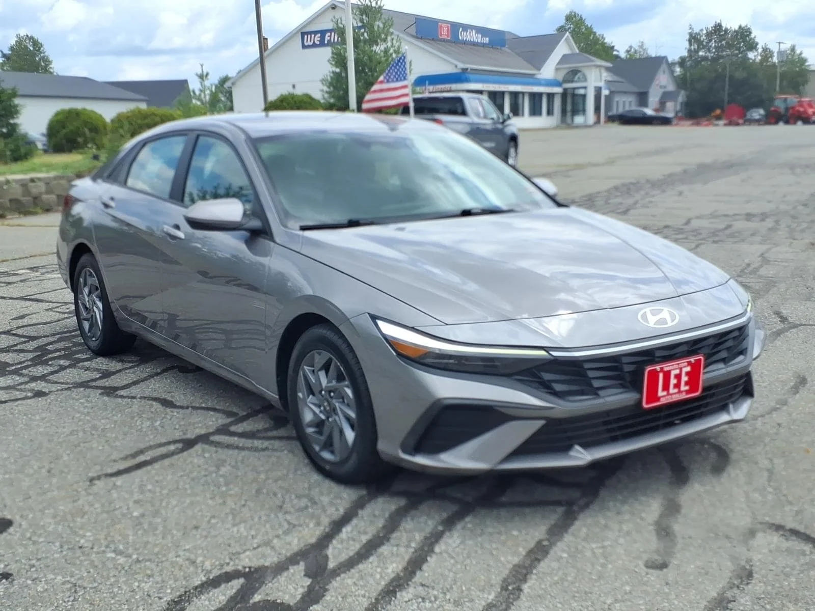 Used 2024 Fluid Metal Hyundai SEL image 3
