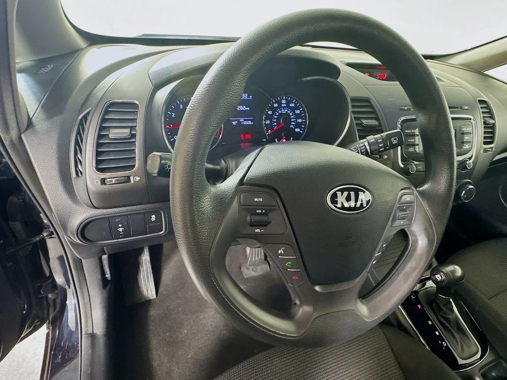 Used 2017 Blue Kia LX image 11