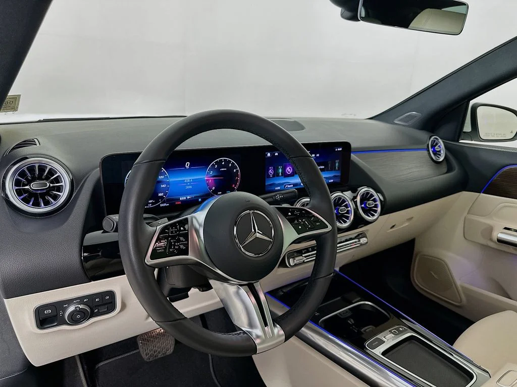 Used 2026 White Mercedes-Benz GLA 250 image 7