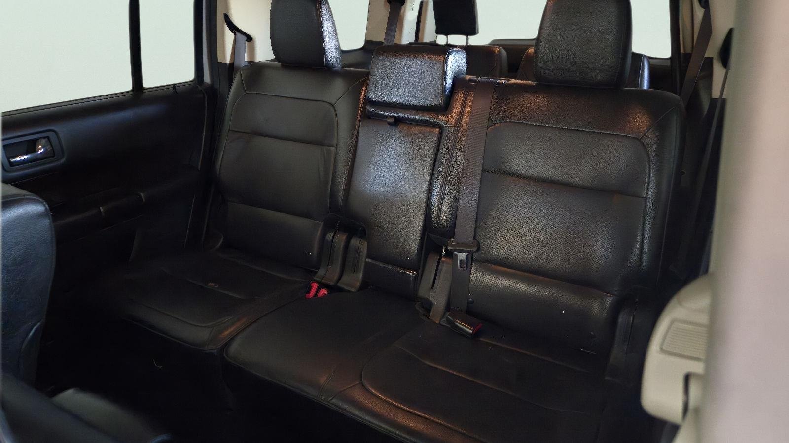 Used 2018 Ingot Silver Ford Limited image 22