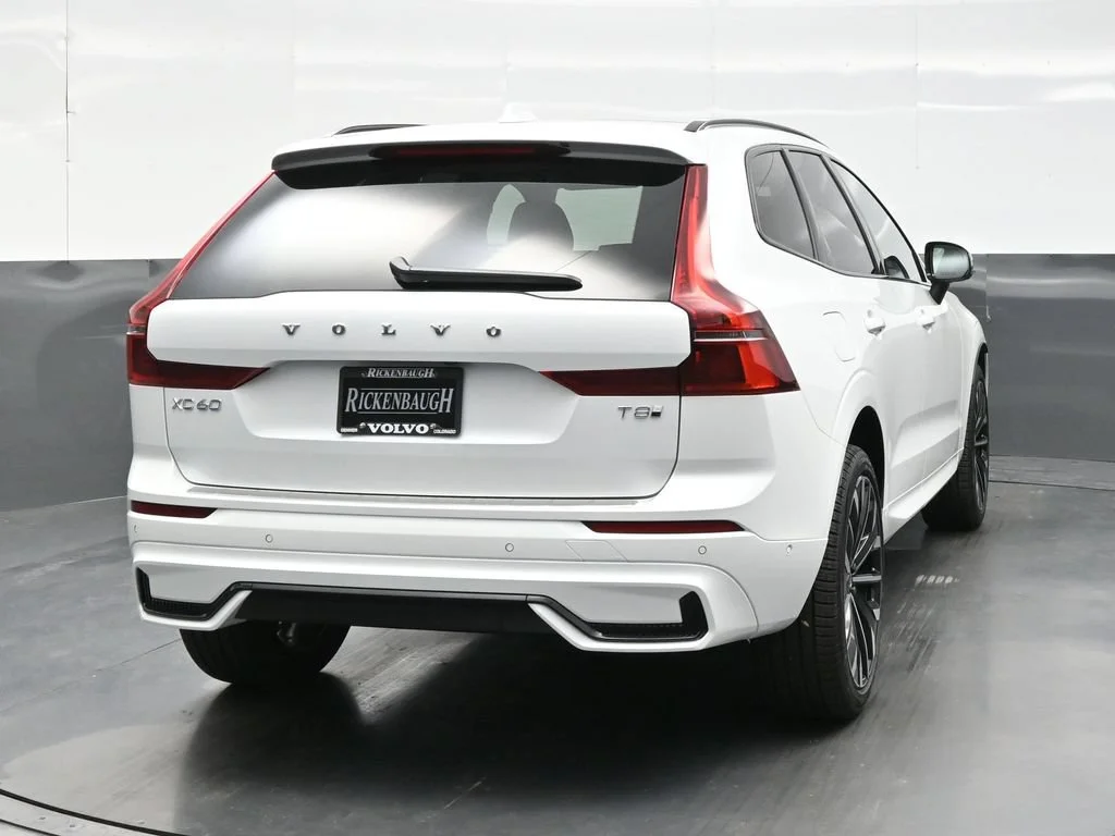 New 2027 Crystal White Volvo T8 Ultra image 6