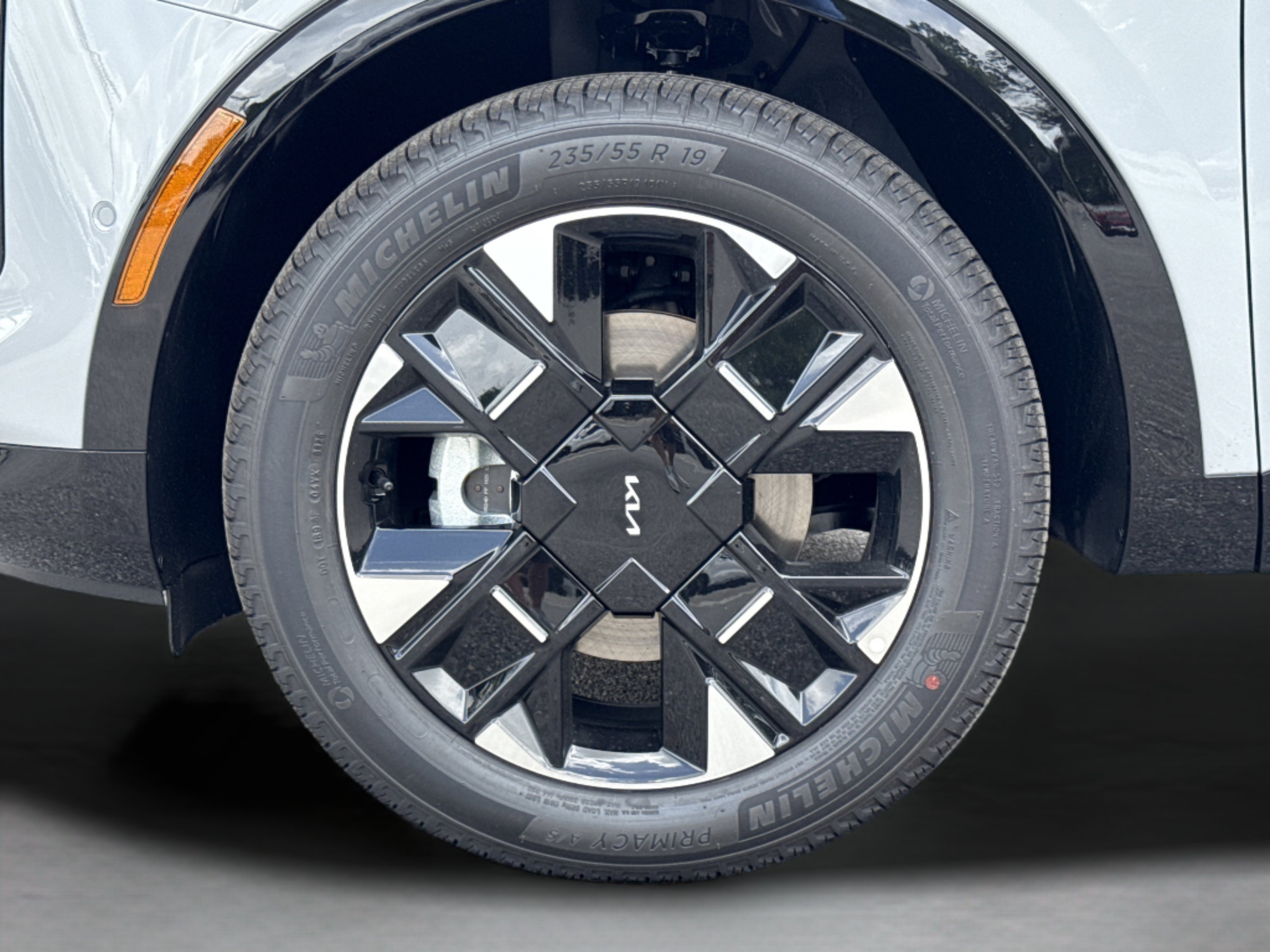 New 2026 Wolf Gray Kia SX Prestige image 28