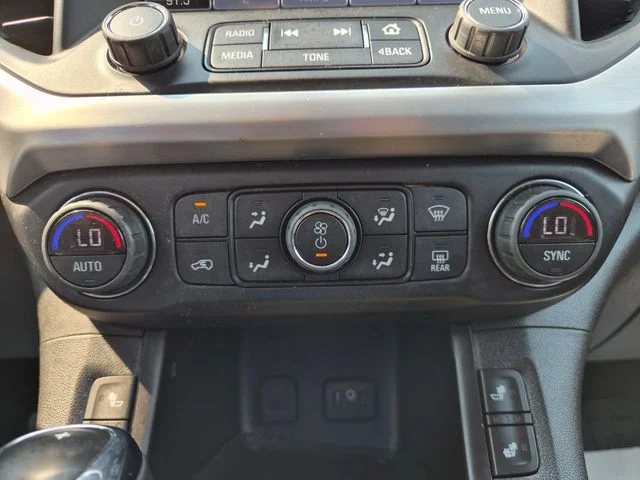 Used 2019 Gray GMC SLE-2 image 28