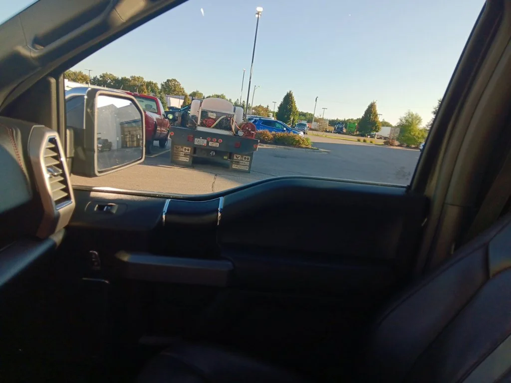 Used 2018 Magnetic Ford Platinum image 26