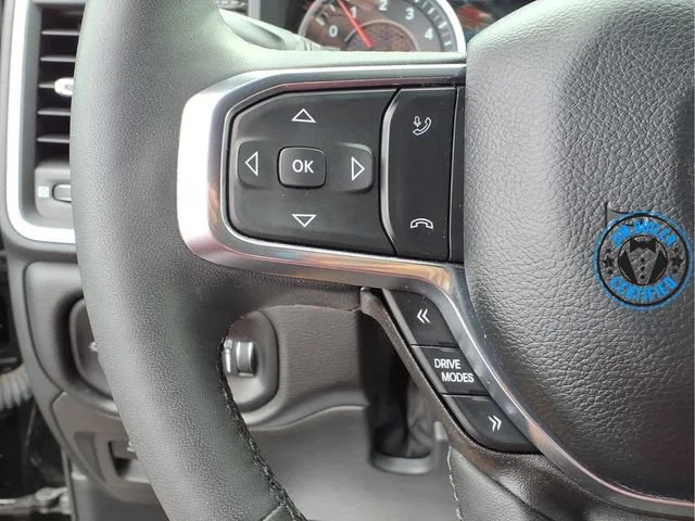 Used 2025  Ram Laramie image 13