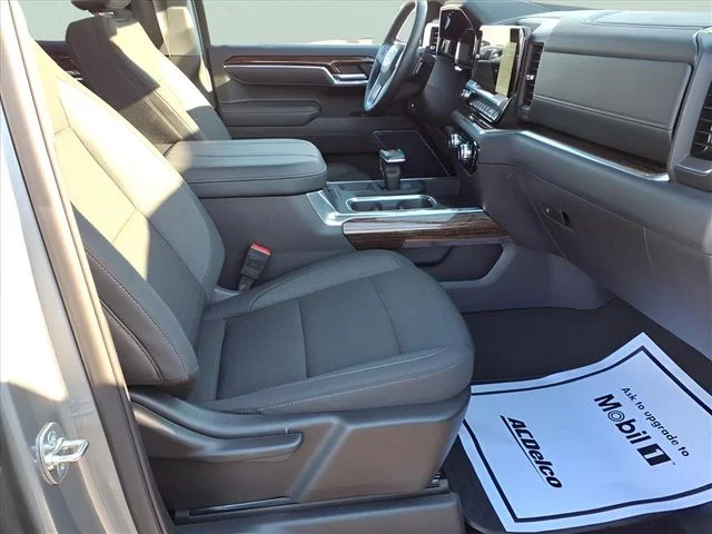 Certified Used 2025 Silver GMC Elevation image 19